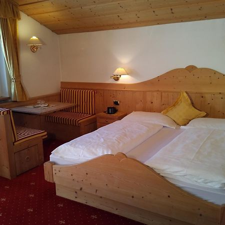 Garni Waltoy Hotel Sëlva di Val Gardena Eksteriør billede
