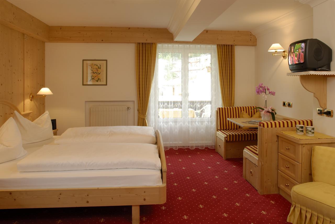 Garni Waltoy Hotel Sëlva di Val Gardena Eksteriør billede